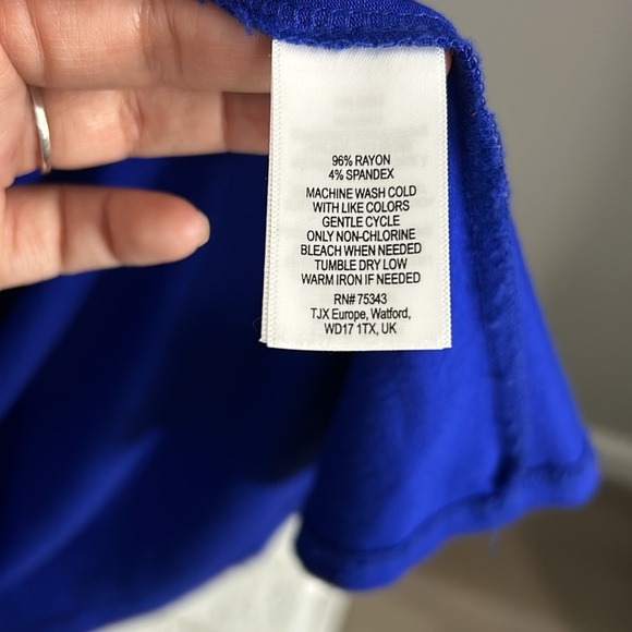 Royal blue‎ skirt size medium - Picture 7 of 7